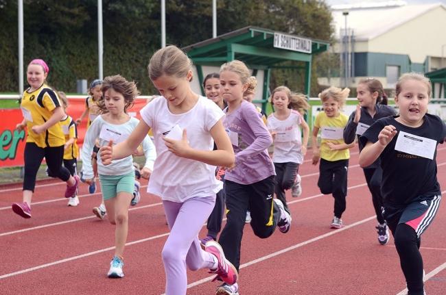 Bild »Maedchen1.jpg« aus der Galerie »Herbstlauf«