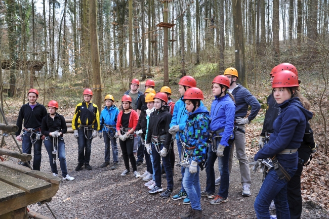 Bild »DSA_1101.JPG« aus der Galerie »LFV Jugend: Klettergarten Kenzingen«