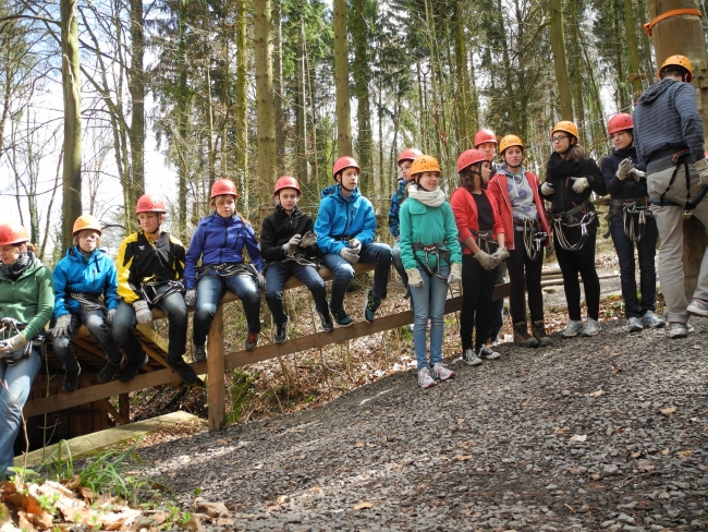 Bild »DSCN2873.JPG« aus der Galerie »LFV Jugend: Klettergarten Kenzingen«