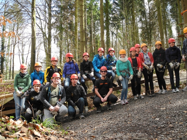 Bild »DSCN2878.JPG« aus der Galerie »LFV Jugend: Klettergarten Kenzingen«