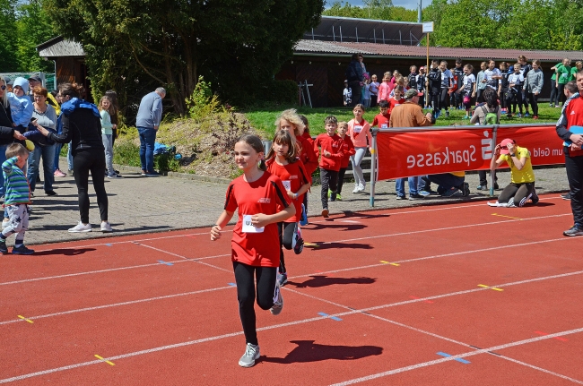 Bild »GAB_8108_web.jpg« aus der Galerie »Kindermehrkämpfe um den Sparkassen-Cup«