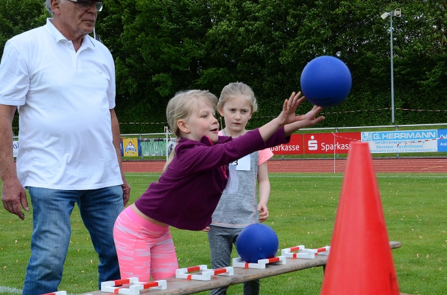 Bild »GAB_8283_web.jpg« aus der Galerie »Kindermehrkämpfe um den Sparkassen-Cup«