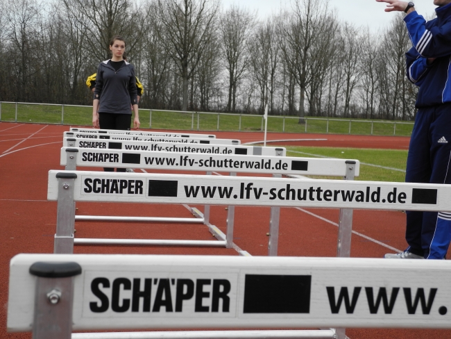 Bild »DSCN0054.JPG« aus der Galerie »Lehrgang Sprint und Hürdensprint«