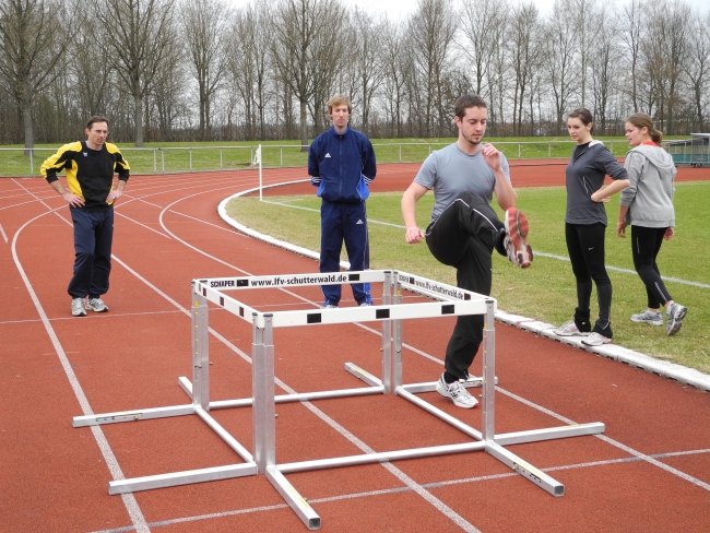 Bild »DSCN0167.JPG« aus der Galerie »Lehrgang Sprint und Hürdensprint«