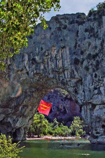 Bild »MaraArd11_065.jpg« aus der Galerie »Marathonis erkunden die Ardèche«