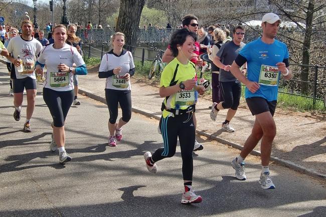 Bild »FreiburgMarathon2012_08.jpg« aus der Galerie »Marathonis beim Freiburg-Marathon«