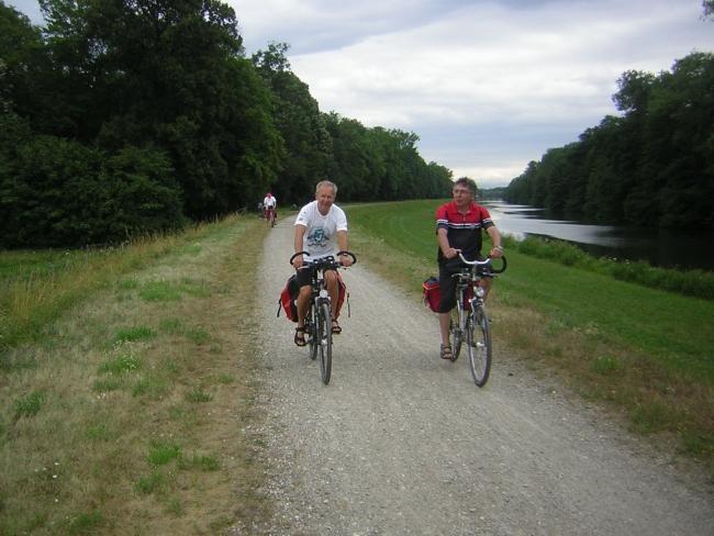 Bild »SeniorAdventureTour2010_015.jpg« aus der Galerie »(Senior Adventure) Tour de France«