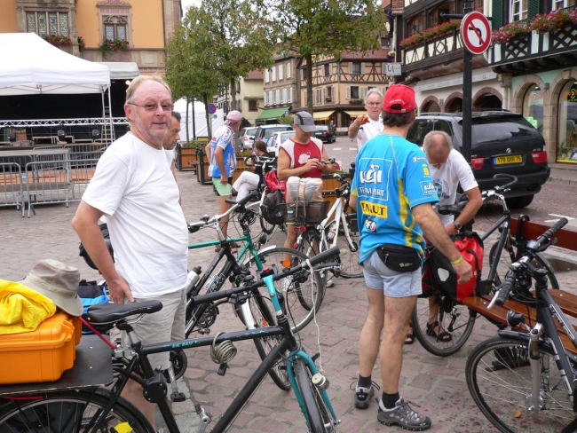 Bild »SeniorAdventureTour2010_026.JPG« aus der Galerie »(Senior Adventure) Tour de France«