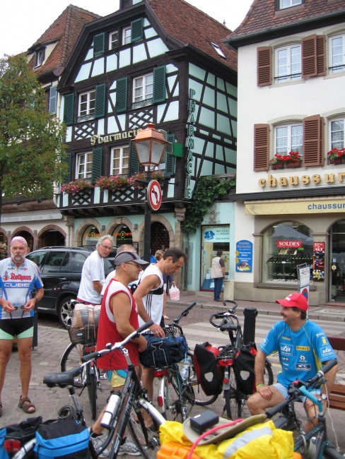 Bild »SeniorAdventureTour2010_036.JPG« aus der Galerie »(Senior Adventure) Tour de France«