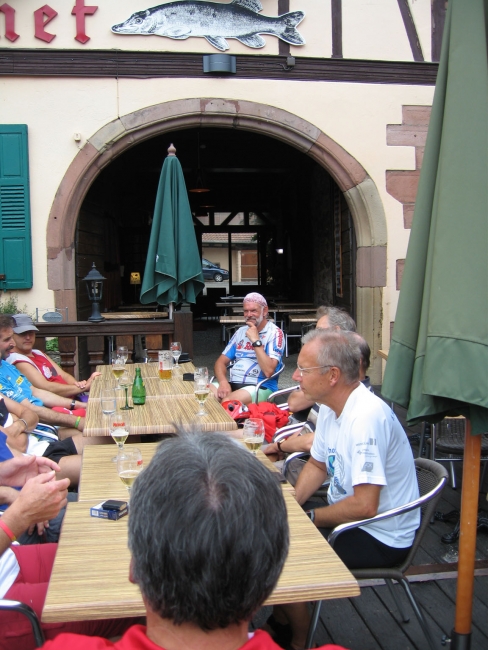 Bild »SeniorAdventureTour2010_062.JPG« aus der Galerie »(Senior Adventure) Tour de France«