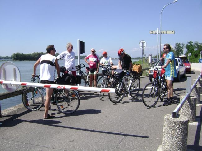 Bild »SeniorAdventureTour2010_100.JPG« aus der Galerie »(Senior Adventure) Tour de France«