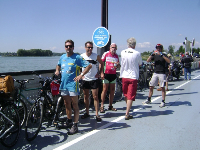 Bild »SeniorAdventureTour2010_101.JPG« aus der Galerie »(Senior Adventure) Tour de France«