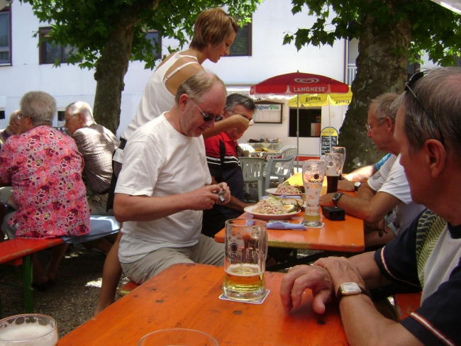 Bild »SeniorAdventureTour2010_121.JPG« aus der Galerie »(Senior Adventure) Tour de France«