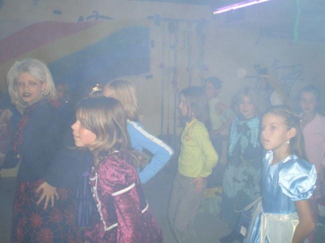 Bild »disco05_059.jpg« aus der Galerie »LFV Jugend: Märchenwald«