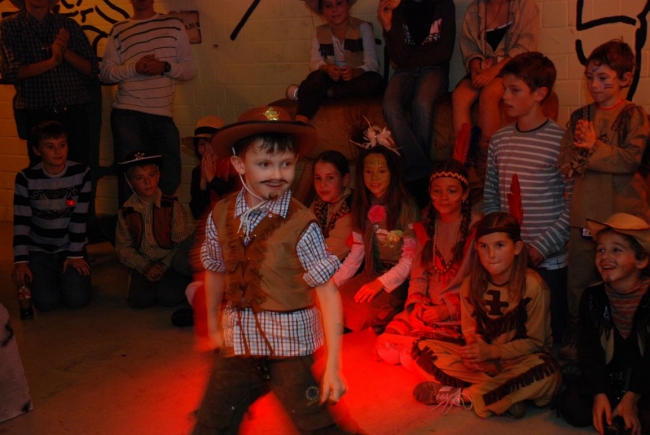 Bild »disco07_009.jpg« aus der Galerie »LFV Jugend: Wild West Party«