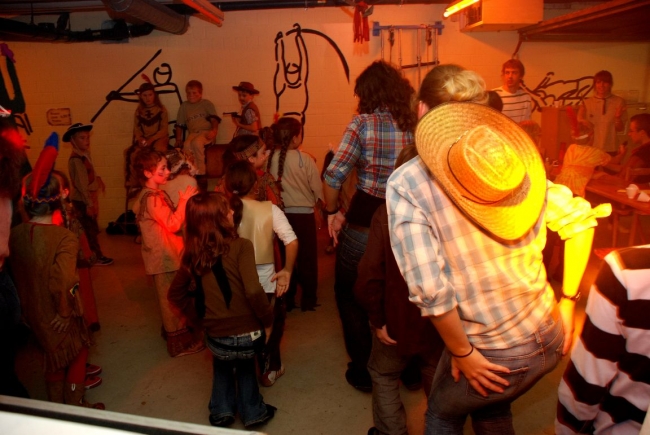 Bild »disco07_035.jpg« aus der Galerie »LFV Jugend: Wild West Party«