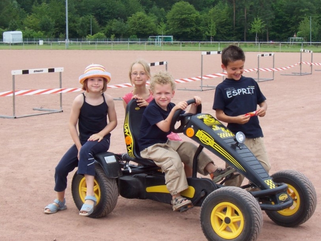 Bild »fami25_101.jpg« aus der Galerie »Familiensportfest«