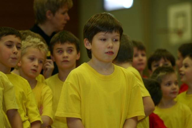 Bild »halle05_05.jpg« aus der Galerie »Schülerhallensportfest«