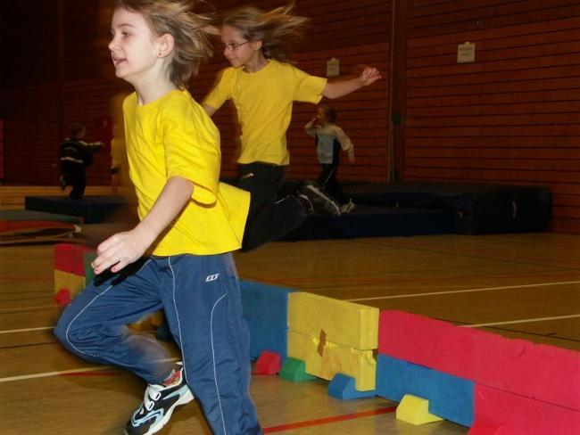 Bild »halle05_39.jpg« aus der Galerie »Schülerhallensportfest«