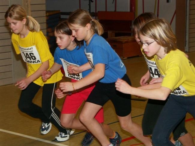 Bild »halle05_59.jpg« aus der Galerie »Schülerhallensportfest«