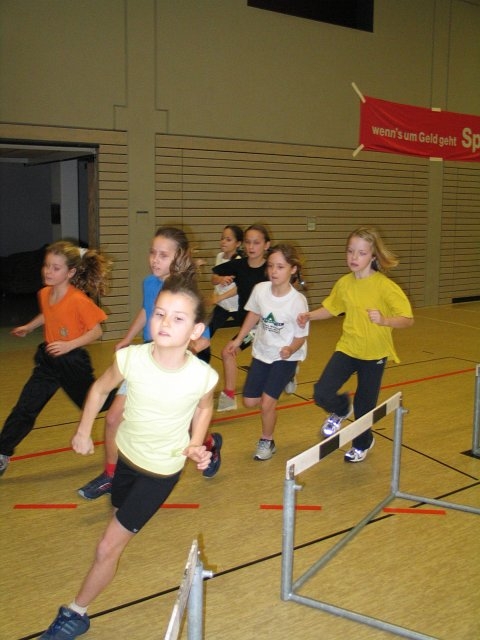 Bild »haspo04_24.JPG« aus der Galerie »Schülerhallensportfest«