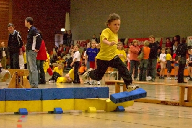 Bild »haspo06_008.jpg« aus der Galerie »Schülerhallensportfest«