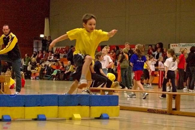 Bild »haspo06_009.jpg« aus der Galerie »Schülerhallensportfest«