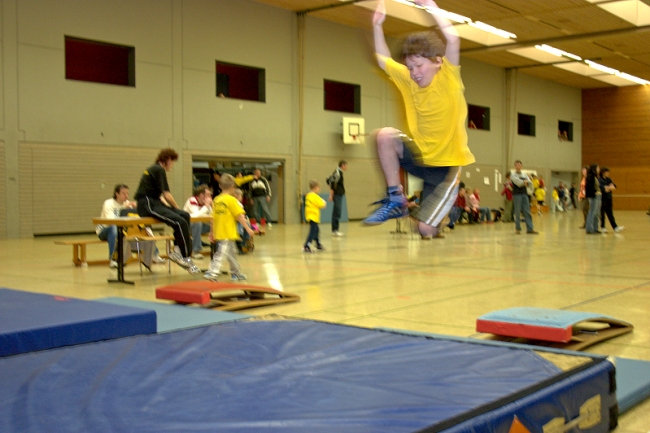 Bild »haspo06_026.jpg« aus der Galerie »Schülerhallensportfest«