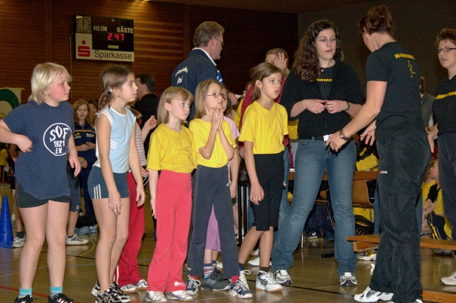 Bild »haspo06_032.jpg« aus der Galerie »Schülerhallensportfest«