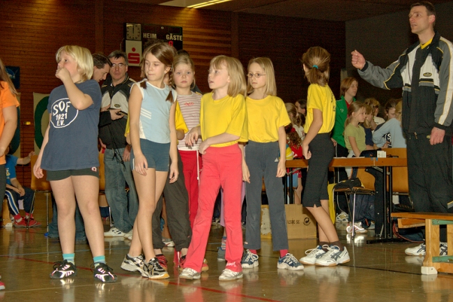 Bild »haspo06_034.jpg« aus der Galerie »Schülerhallensportfest«