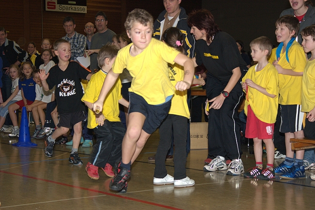 Bild »haspo06_064.jpg« aus der Galerie »Schülerhallensportfest«