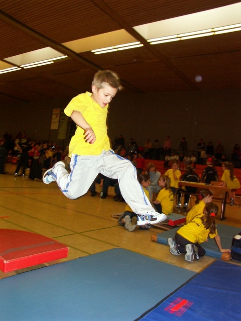 Bild »haspo06_077.jpg« aus der Galerie »Schülerhallensportfest«