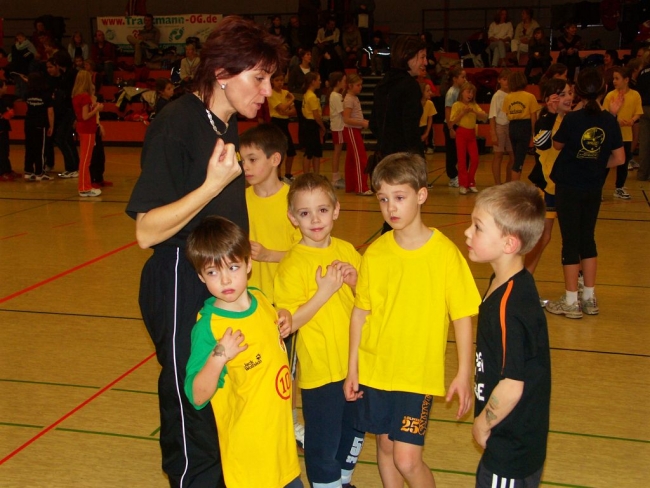 Bild »haspo06_080.jpg« aus der Galerie »Schülerhallensportfest«