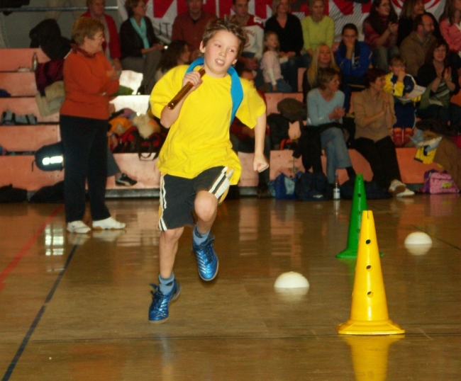 Bild »haspo06_146.jpg« aus der Galerie »Schülerhallensportfest«