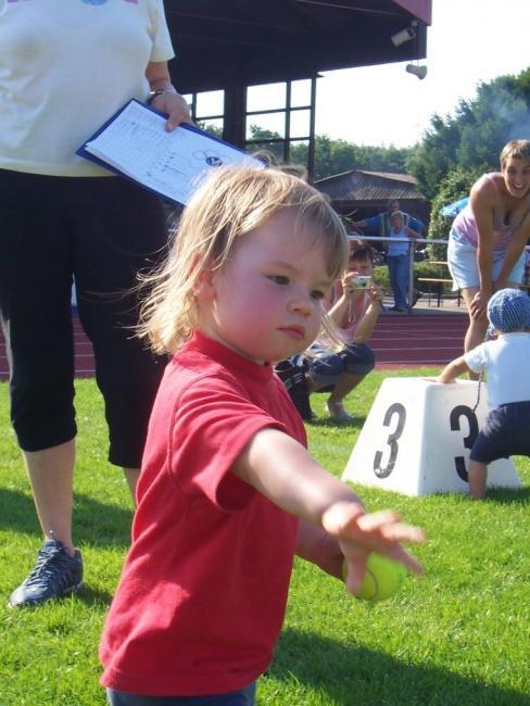 Bild »ksport05_35.jpg« aus der Galerie »Kindersportfest«