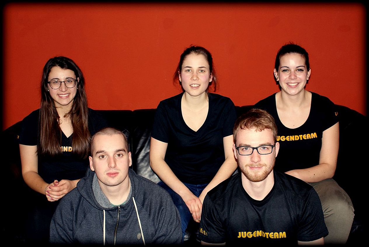 <strong>Das Jugendteam des LFV Schutterwald</strong> (von links nach rechts):<br>Lisa Glatt, Maximilian Reinhardt, Chiara Cassiani, Martin Gabel, Lena Jochheim Gruppenbild des Jugendteams