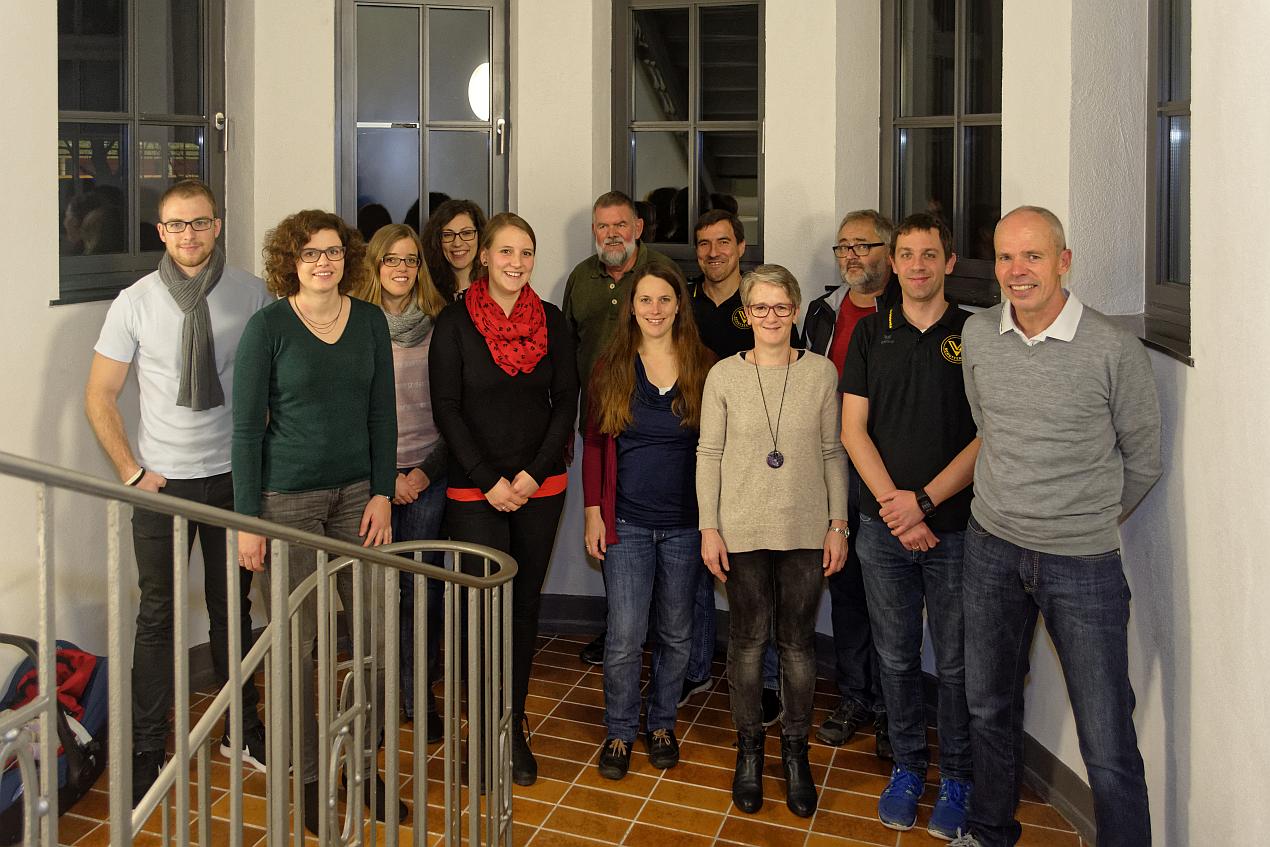 <strong>Unser Vorstand</strong> (von links nach rechts):<br>Martin Gabel, Dorothea Schley, Christine Schley, Katrin Kienzler, Bianca Spieß, Achim Richter, Anne Karina Feldmeth, Uwe Braun, Ulrika Haltmeyer, Rainer Dreis, Benjamin Wieder, Harold Schley Gruppenfoto des Vorstandes